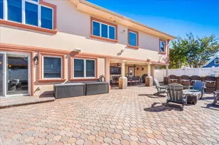 3822 Greentree Dr, Oceanside, NY 11572 - Photo 6