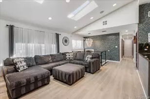 3822 Greentree Dr, Oceanside, NY 11572 - Photo 10