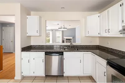 1703 Regent Drive, Mount Kisco, NY 10549 - Photo 10