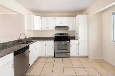 1703 Regent Drive, Mount Kisco, NY 10549 - Photo 8