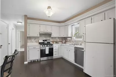 219 Lynch Avenue, New Hampton, NY 10958 - Photo 12