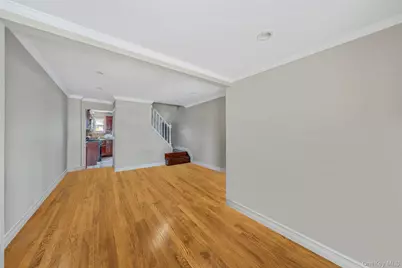 15050 Foch Boulevard, Jamaica, NY 11434 - Photo 4