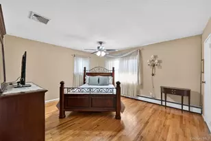 8 Summit Ct, Oyster Bay, NY 11771 - Photo 12