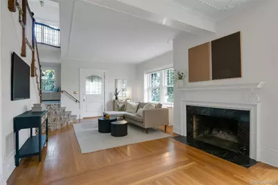 247 Pelhamdale Avenue, Pelham, NY 10803 - Photo 10