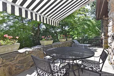 247 Pelhamdale Avenue, Pelham, NY 10803 - Photo 34