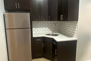 73-17 72nd St, Glendale, NY 11385 - Photo 2