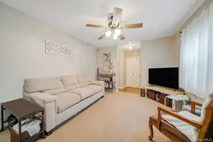 11 Rosemont Ave, Farmingville, NY 11738 - Photo 4