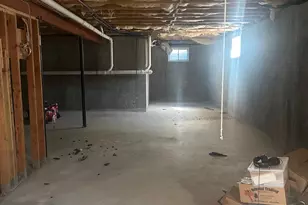 141 N 28 Street N, Wheatley Heights, NY 11798 - Photo 8