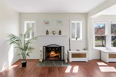 5 Burbury Lane, Great Neck, NY 11023 - Photo 10