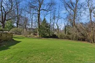 35 E Neck Rd, Huntington, NY 11743 - Photo 34