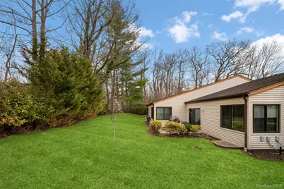 86 Dove Hill Drive, Manhasset, NY 11030 - Photo 32