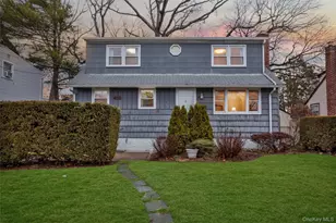 133 Judith Ln, Valley Stream, NY 11580 - Photo 2