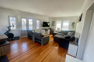 372 E 235th St, Bronx, NY 10470 - Photo 16