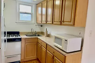 372 E 235th St, Bronx, NY 10470 - Photo 24