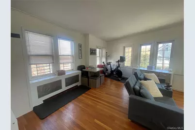 372 E 235th Street, Bronx, NY 10470 - Photo 18