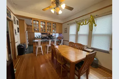 372 E 235th Street, Bronx, NY 10470 - Photo 2