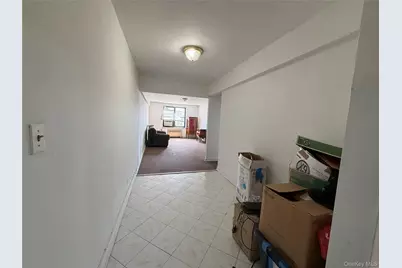 90-09 Northern Boulevard #303, Jackson Heights, NY 11372 - Photo 8