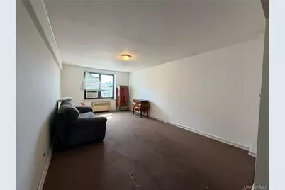 90-09 Northern Boulevard #303, Jackson Heights, NY 11372 - Photo 10