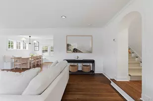 32 Kingsbury Rd, New Rochelle, NY 10804 - Photo 2