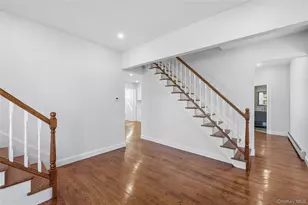 22 Colonial Ave, Freeport, NY 11520 - Photo 10