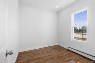 22 Colonial Ave, Freeport, NY 11520 - Photo 24