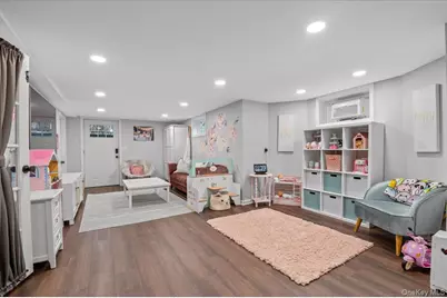 16 Ingold Drive, Dix Hills, NY 11746 - Photo 36