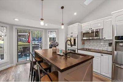 16 Ingold Drive, Dix Hills, NY 11746 - Photo 14