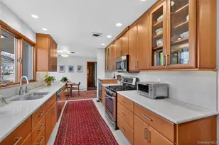 6 Yates Blvd, Poughkeepsie, NY 12601 - Photo 10