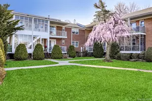 104 Bon Aire Cir W, Suffern, NY 10901 - Photo 2