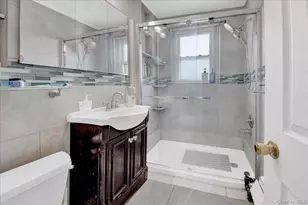 4344 Boyd Ave, Bronx, NY 10466 - Photo 16