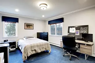 330 Chestnut Dr, East Hills, NY 11576 - Photo 22