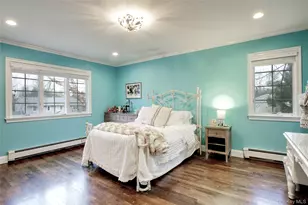 330 Chestnut Dr, East Hills, NY 11576 - Photo 20