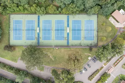 330 Chestnut Drive, East Hills, NY 11576 - Photo 38