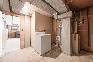 42 Centerwood St, West Babylon, NY 11704 - Photo 24