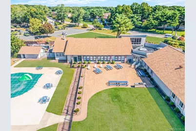 9 Kiowa Court #9, Coram, NY 11727 - Photo 18