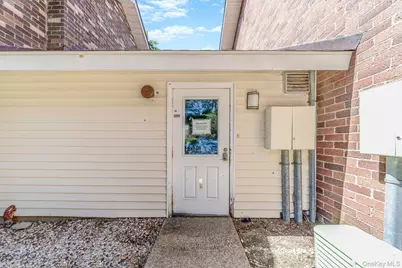 9 Kiowa Court #9, Coram, NY 11727 - Photo 10