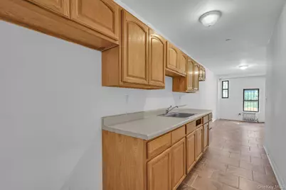 230 W 137th Street, New York, NY 10030 - Photo 10