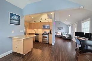 19 Kent Pl, Amityville, NY 11701 - Photo 4