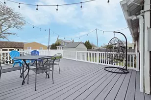 19 Kent Pl, Amityville, NY 11701 - Photo 10