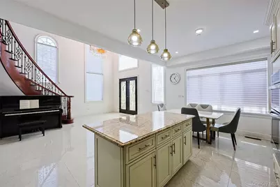 147-25 18th Avenue, Whitestone, NY 11357 - Photo 8