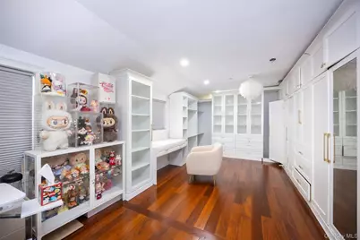 147-25 18th Avenue, Whitestone, NY 11357 - Photo 16