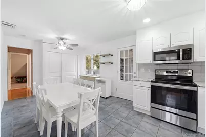 511 Old North Ocean Avenue, Patchogue, NY 11772 - Photo 8