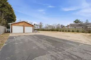 511 Old North Ocean Ave, Patchogue, NY 11772 - Photo 18