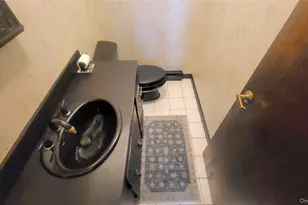 98 Sutton Park Rd, Poughkeepsie, NY 12603 - Photo 10