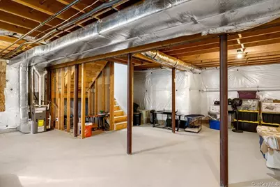 32 Florida Avenue, Medford, NY 11763 - Photo 22