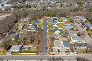 32 Florida Ave, Medford, NY 11763 - Photo 28