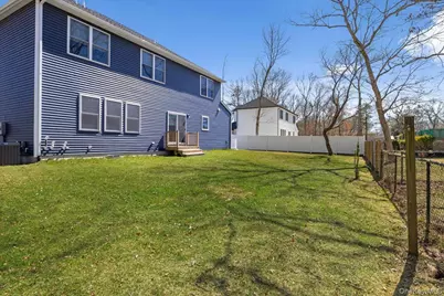 32 Florida Avenue, Medford, NY 11763 - Photo 24