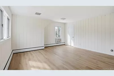 23 Hartley Road, Great Neck, NY 11023 - Photo 28