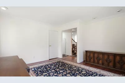 23 Hartley Road, Great Neck, NY 11023 - Photo 16