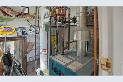 23 Hartley Road, Great Neck, NY 11023 - Photo 36